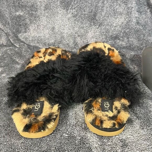 UGG Leopard Scuffette II Slippers Shoes (Size US 2) - Picture 4 of 6